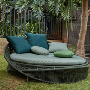 POOL SIDE FURNITURE OUTDOOR DAY BED