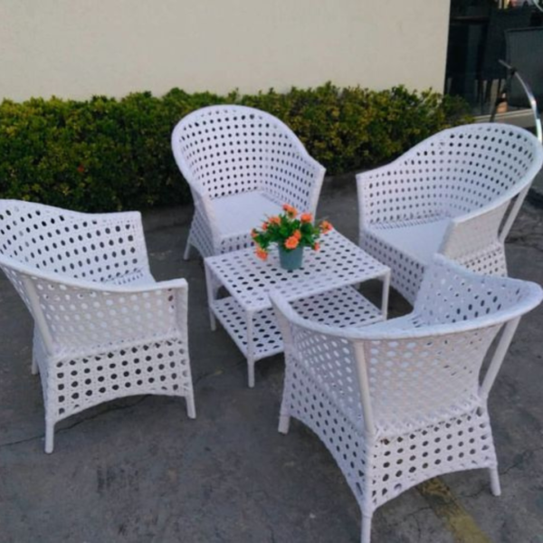 OUTDOOR FURNITURE GARDEN FURNITURE WICKER CHAIR TABLE